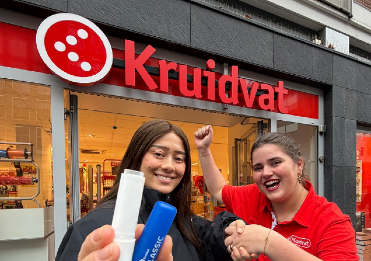 Należąca do AS Watson sieć drogeryjna Kruidvat  wdrożyła system Nature Impact Score – niezależny ranking, informujący o wpływie produktów marek własnych na środowisko