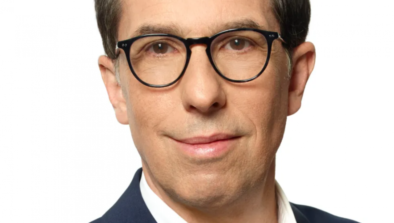 Wzrost całkowitego wynagrodzenia Nicolasa Hieronimusa o ponad 13 proc. r/r jest sygnałem dla rynku, że w dobie polikryzysu stabilne przywództwo jest warte każdej ceny