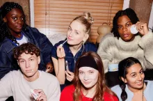 Trądzik i presja wyglądu. indu zmienia narrację z nową kampanią (fot. indu)