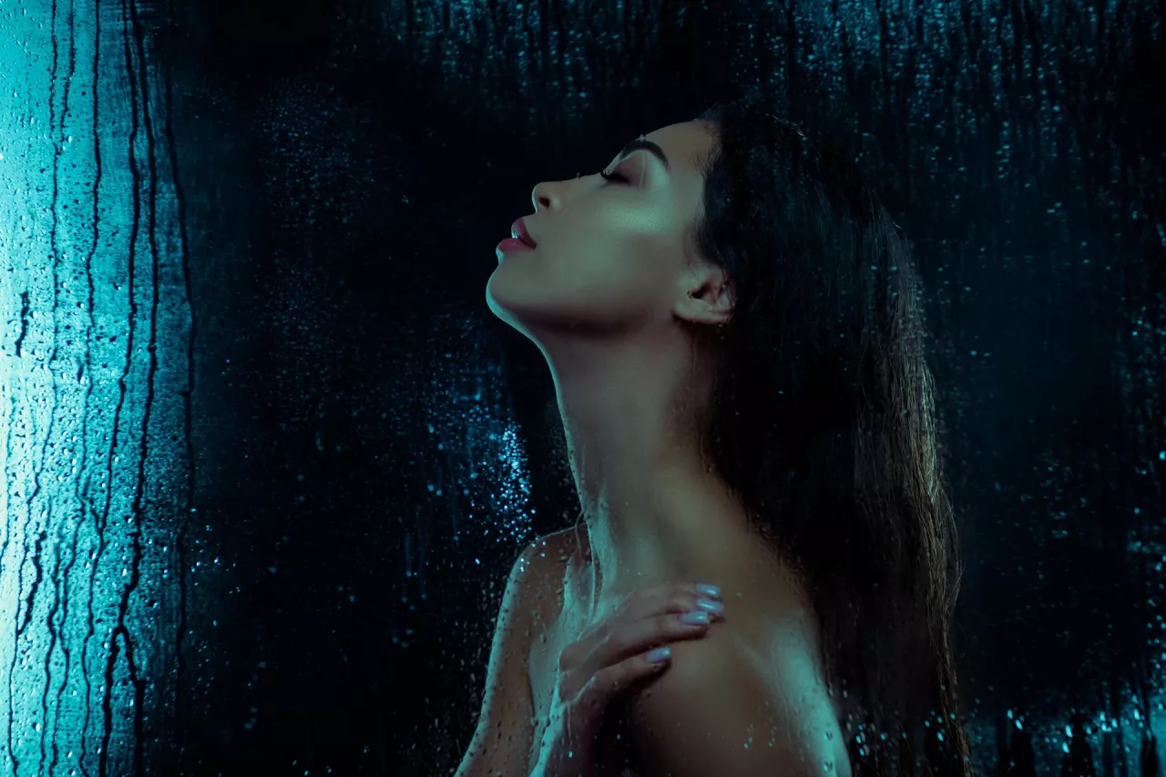 ”Dark showering” zyskuje na popularności