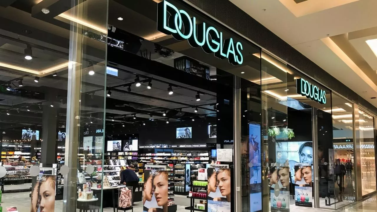 Sieć perfumerii Douglas poinformowała o wysokiej stracie netto