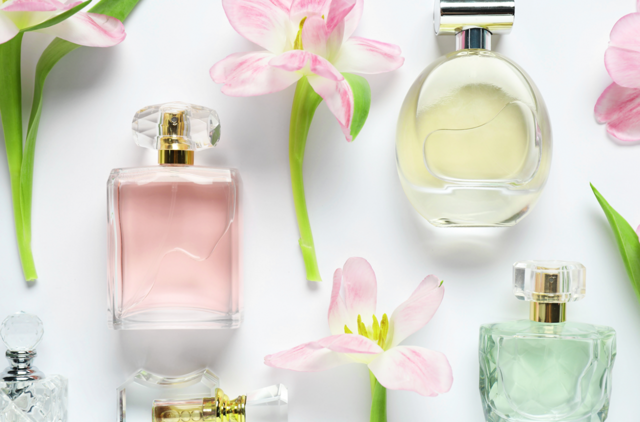 Perfumy i kwiaty absolutnymi liderami prezentowymi