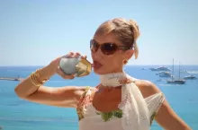 Bella Hadid buduje perfumeryjne imperium