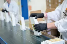 Niewidoczny gigant beauty. Dla L‘Oréal i Guerlain przygotowuje 50 mln kosmetyków rocznie