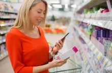 Konsumenci coraz wnikliwiej badają etykiety produktów. Teraz lista alergenów, które muszą być wyszczególnianie w składzie na opakowaniu kosmetyku, zwiększyła się do 80