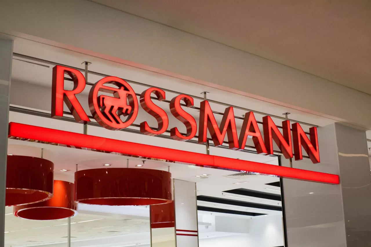 Nie tylko kosmetyki. Rossmann wchodzi w apteki (fot. Shutterstock)