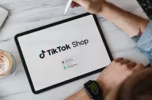 TikTok wywraca branże beauty do góry nogami (fot.Shutterstock)
