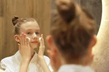 TikTok prowadzi do drogerii. Tak kupuje kosmetyki pokolenie Z