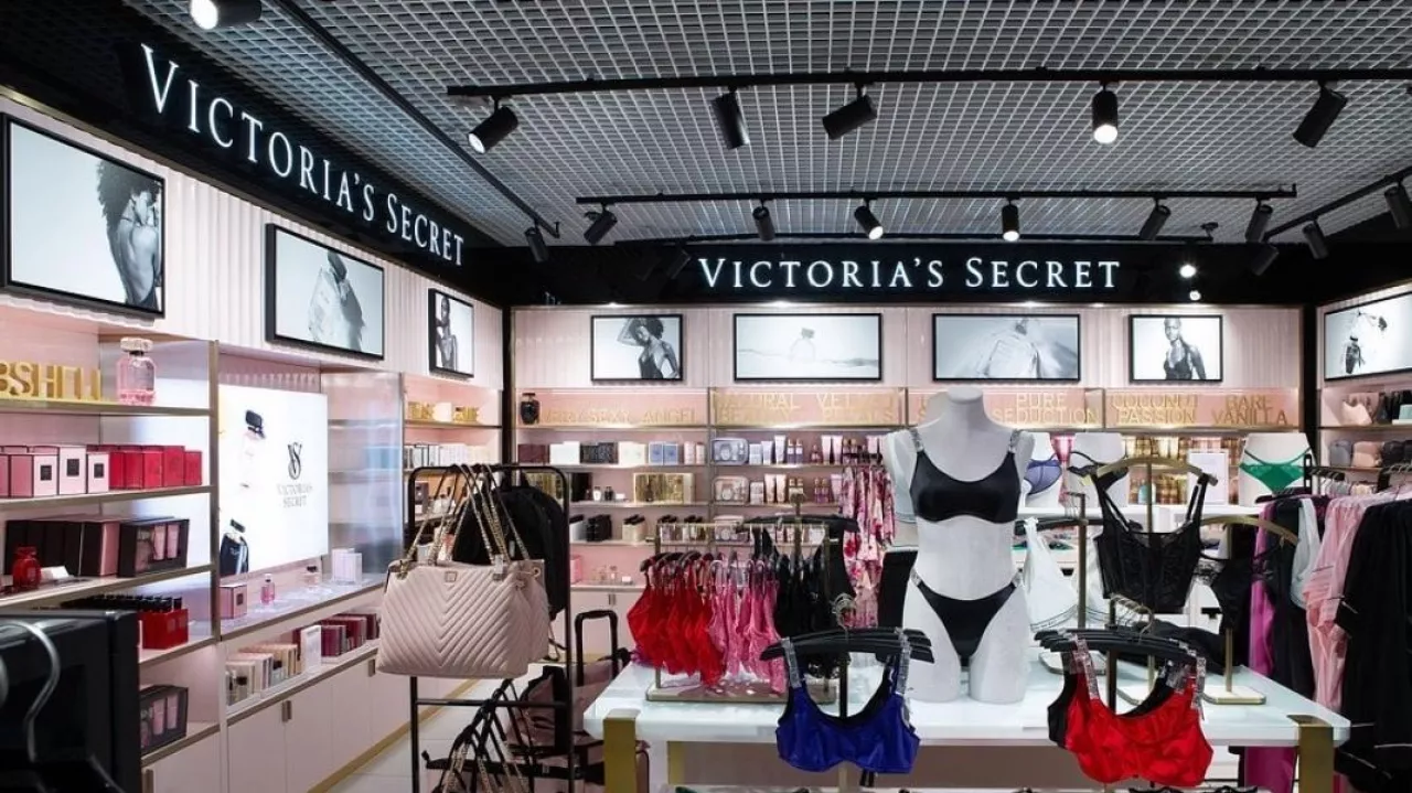 Victoria‘s Secret otwiera kolejny salon. Coraz mocniej wchodzi na rynek beauty