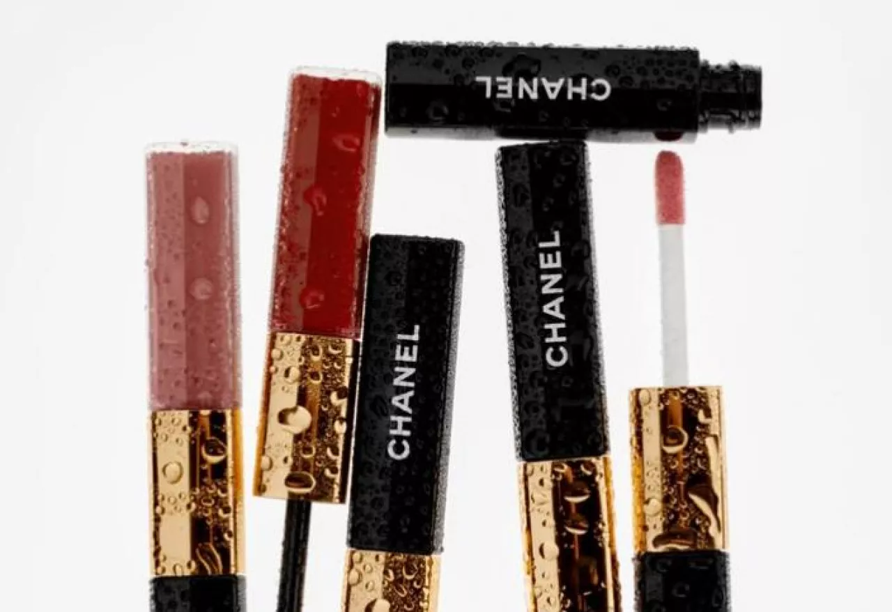 Perfumy i kosmetyki ciągną wyniki Chanel. Marka rośnie szybciej niż rywale
