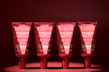 SPF nie tylko w wakacyjnej kosmetyczce. Eveline Cosmetics przypomina o ochronie skóry każdego dnia!