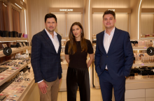 Bartosz Woźnicki wraz z Mileną Inglot oraz Grzegorzem Inglotem, tworzy obecnie nowy Zarząd spółki INGLOT Cosmetics